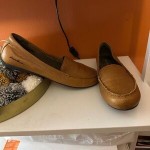 EDDIE BAUER Tan Leather Slip-On Loafers(NWOT)